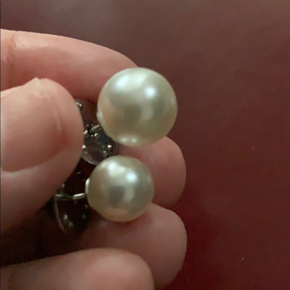 Vintage BALLOU REG’D set of two white pearl pins - Picture 6 of 8